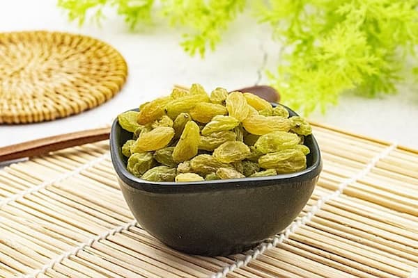تصویر 2 از قیمت خرید کشمش سبز قلمی با فروش عمده
